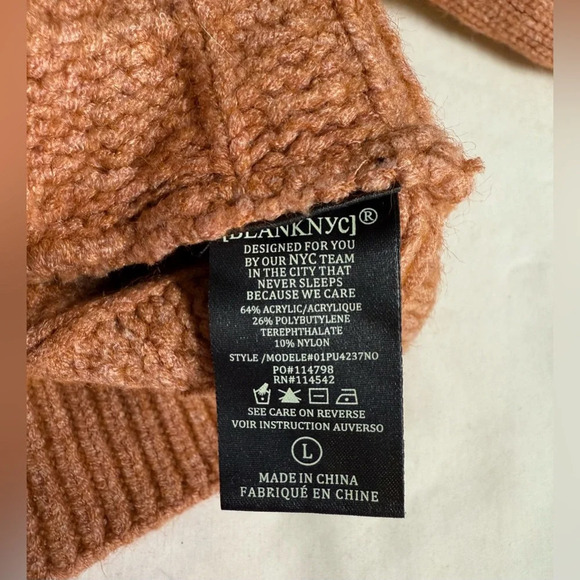 BLANK NYC Brown cable knit sweater size L - Picture 10 of 13